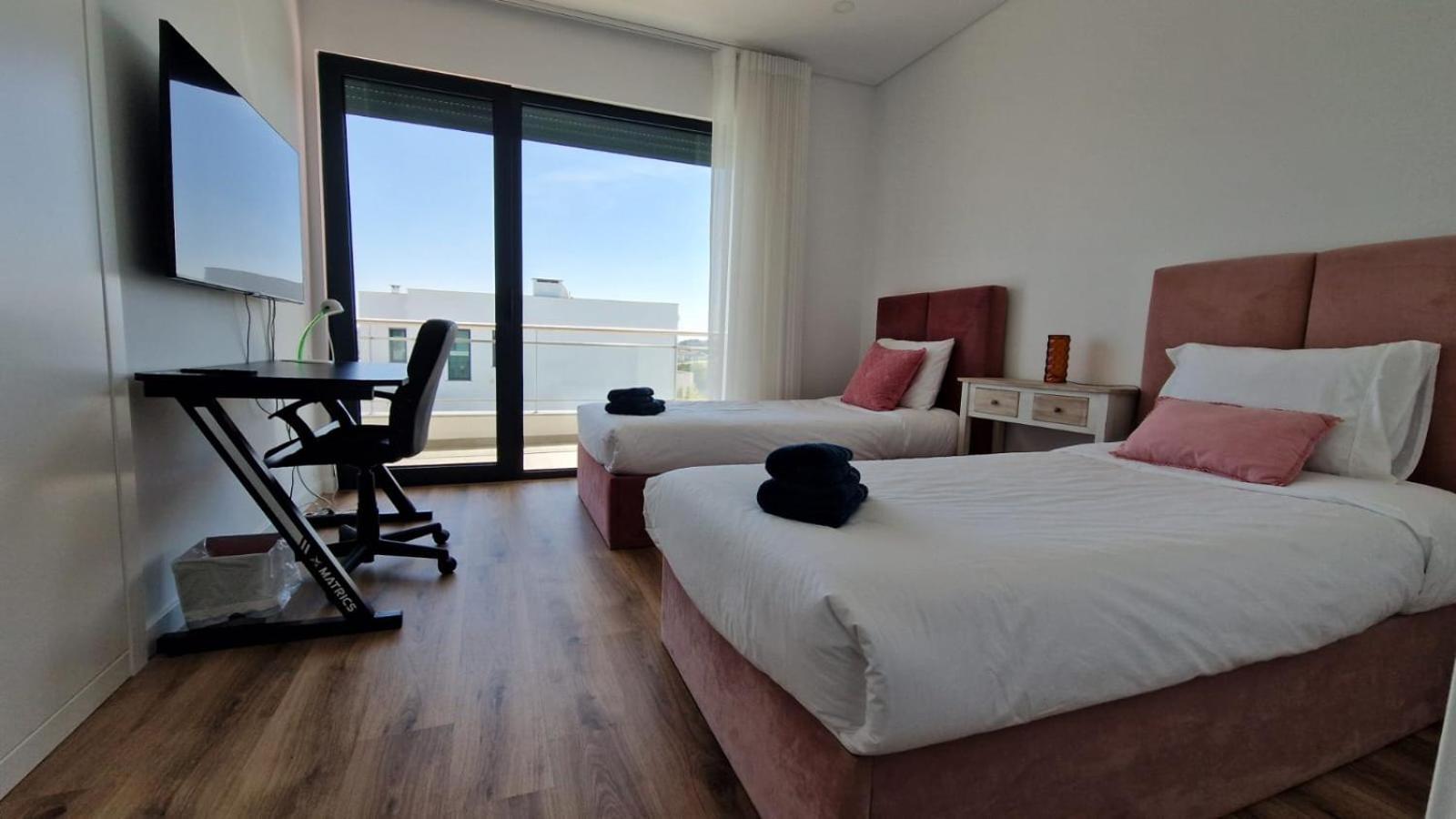 Lara Sweet Homestay Sobral do Parelhao